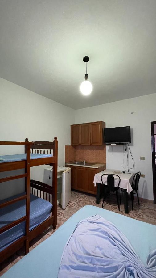 Vila Osmenaj Rent Room Or Apartment Vlorë Exterior foto