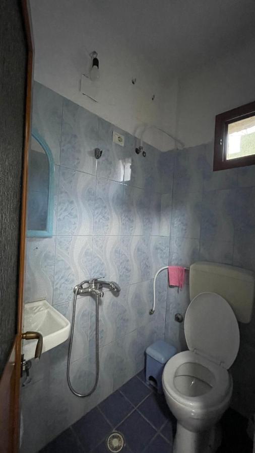 Vila Osmenaj Rent Room Or Apartment Vlorë Exterior foto