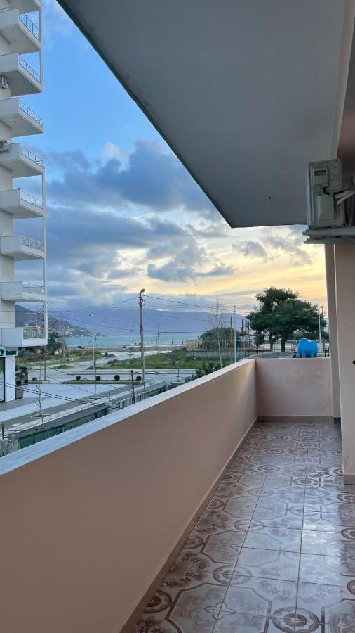 Vila Osmenaj Rent Room Or Apartment Vlorë Exterior foto