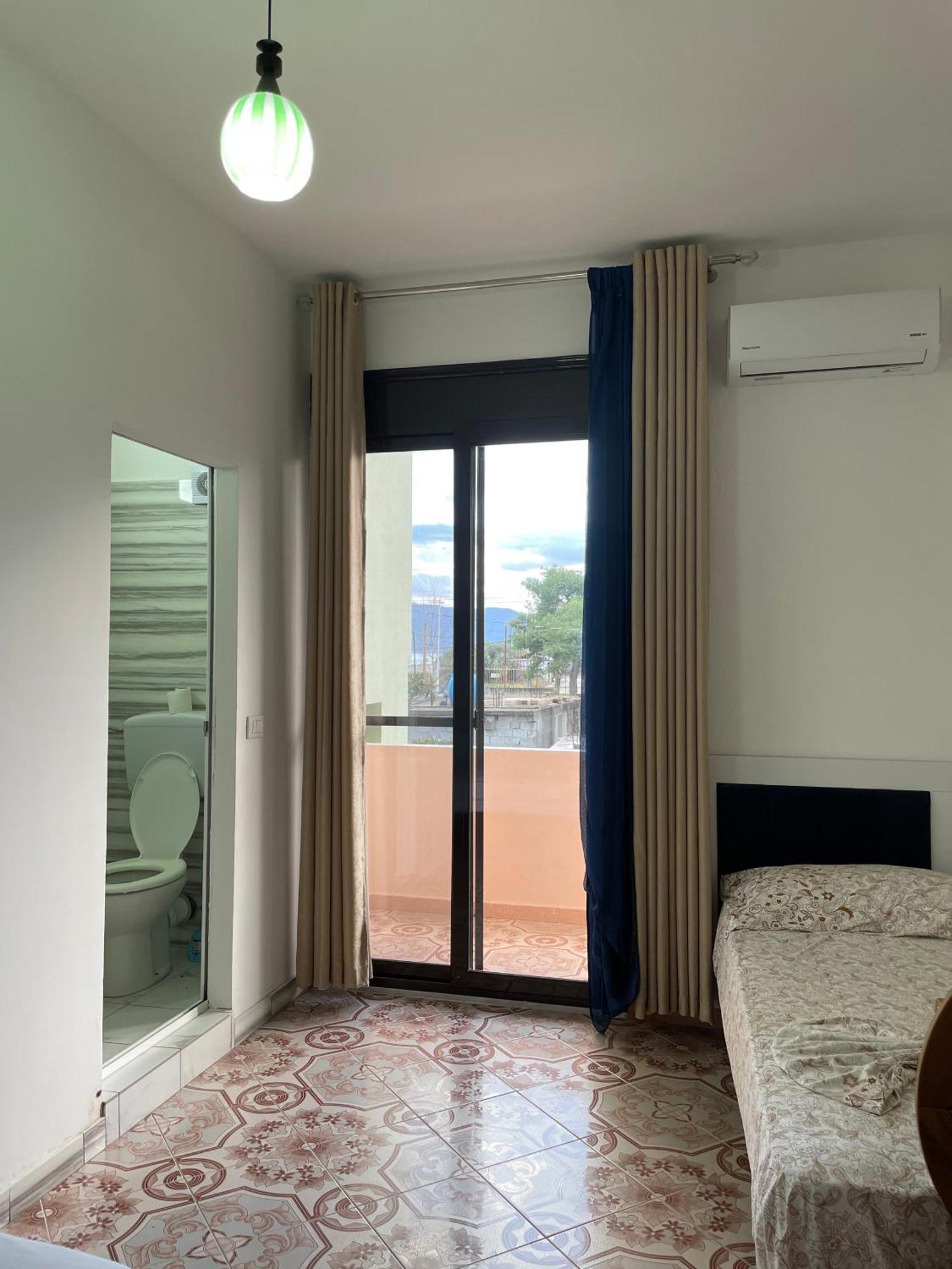 Vila Osmenaj Rent Room Or Apartment Vlorë Exterior foto